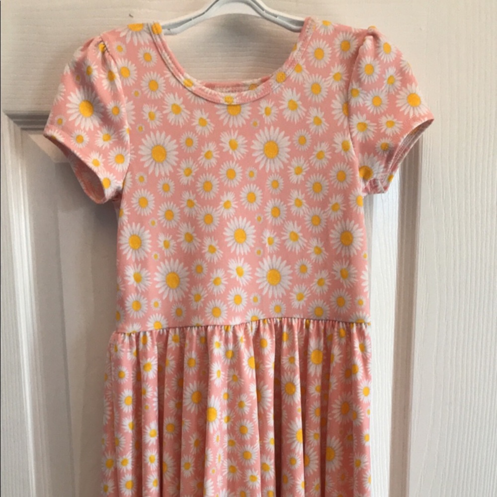 Dot dot smile DotDotSmile 3/4 NWT cap daisy dress